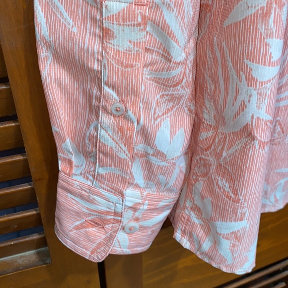 Coolibar tropical button down UPF50+ - Picture 9 of 13